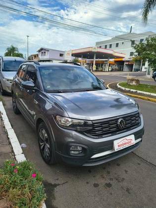 VOLKSWAGEN T-CROSS 1.0 200 TSI TOTAL FLEX AUTOMÁTICO VOLKSWAGEN T-CROSS 1.0 200 TSI TOTAL FLEX AUTOMÁTICO